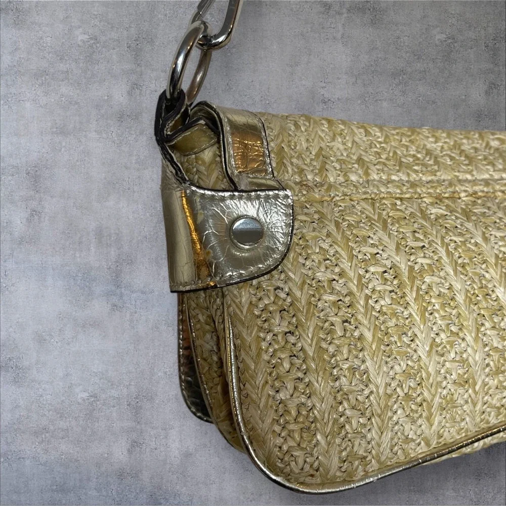 Vtg Y2K Style Guess Baguette Straw Purse Metallic Silver Snake Skin Trim 90s‎